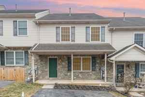 featured image of 1440 Lakeside Dr