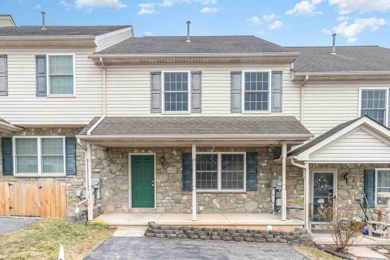 1440 Lakeside Dr - Photo 2 of 30