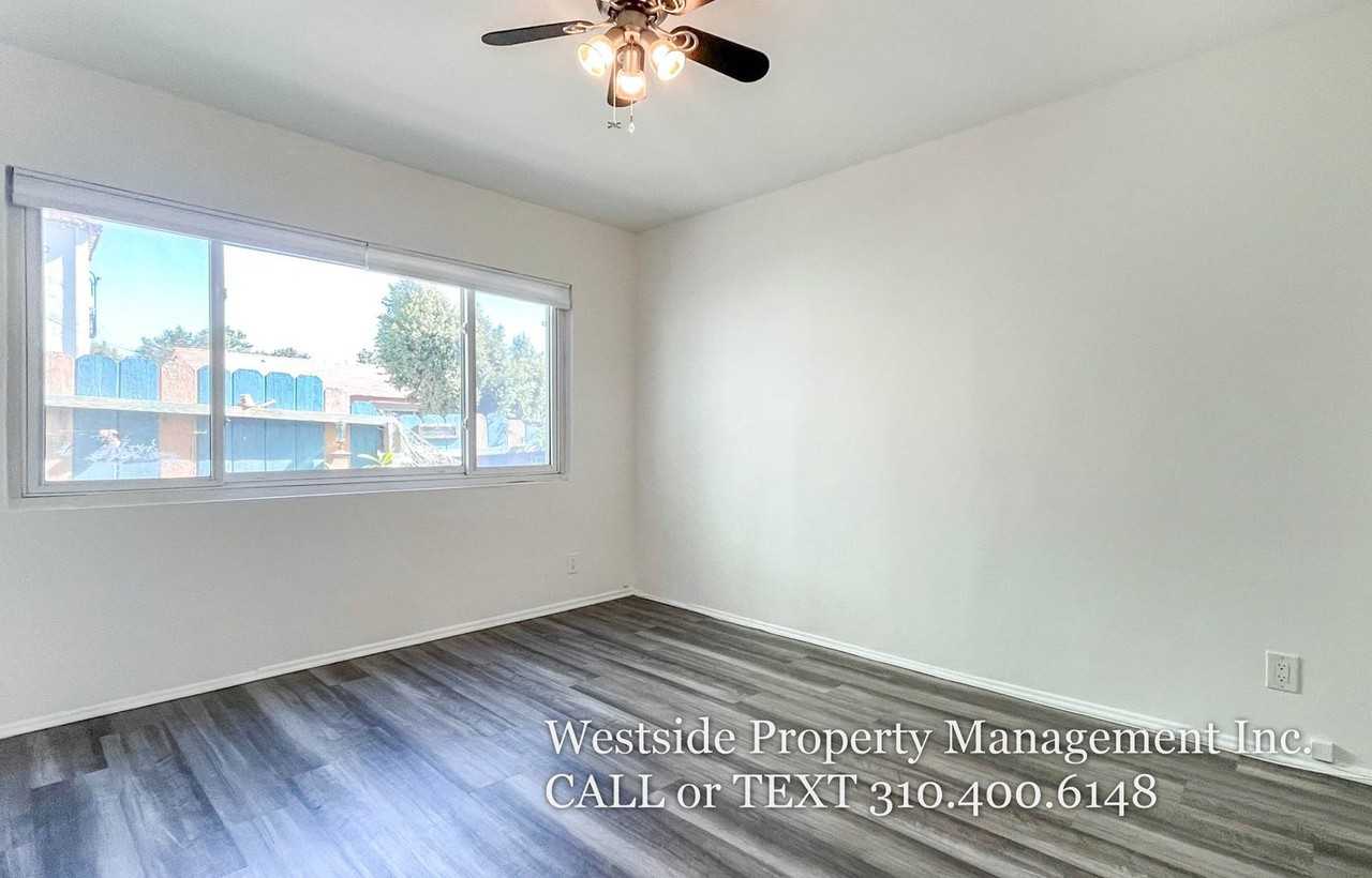 134 Chautauqua Blvd #12 - Photo 6 of 16