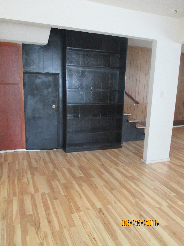 102 4th Ave W - Photo 3 of 12