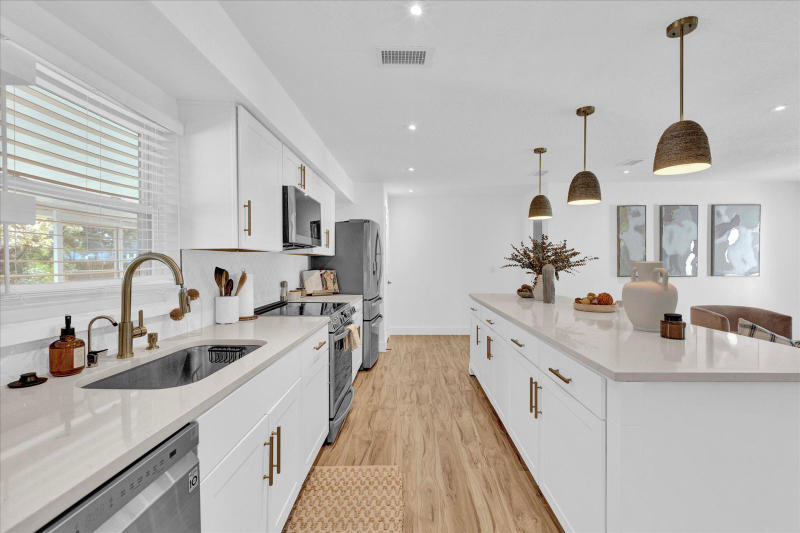 4335 Benedictine Cir - Photo 3 of 20