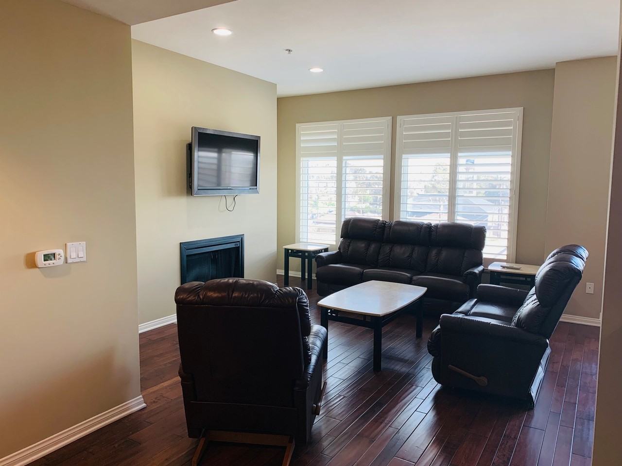 301 Mission Ave #409 - Photo 5 of 22