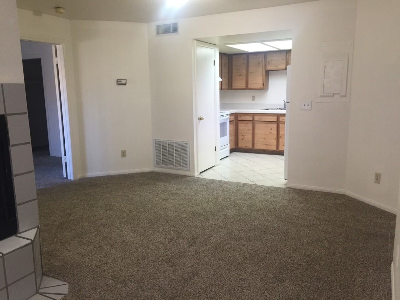 1904 Las Palmas Ln #102 - Photo 3 of 22