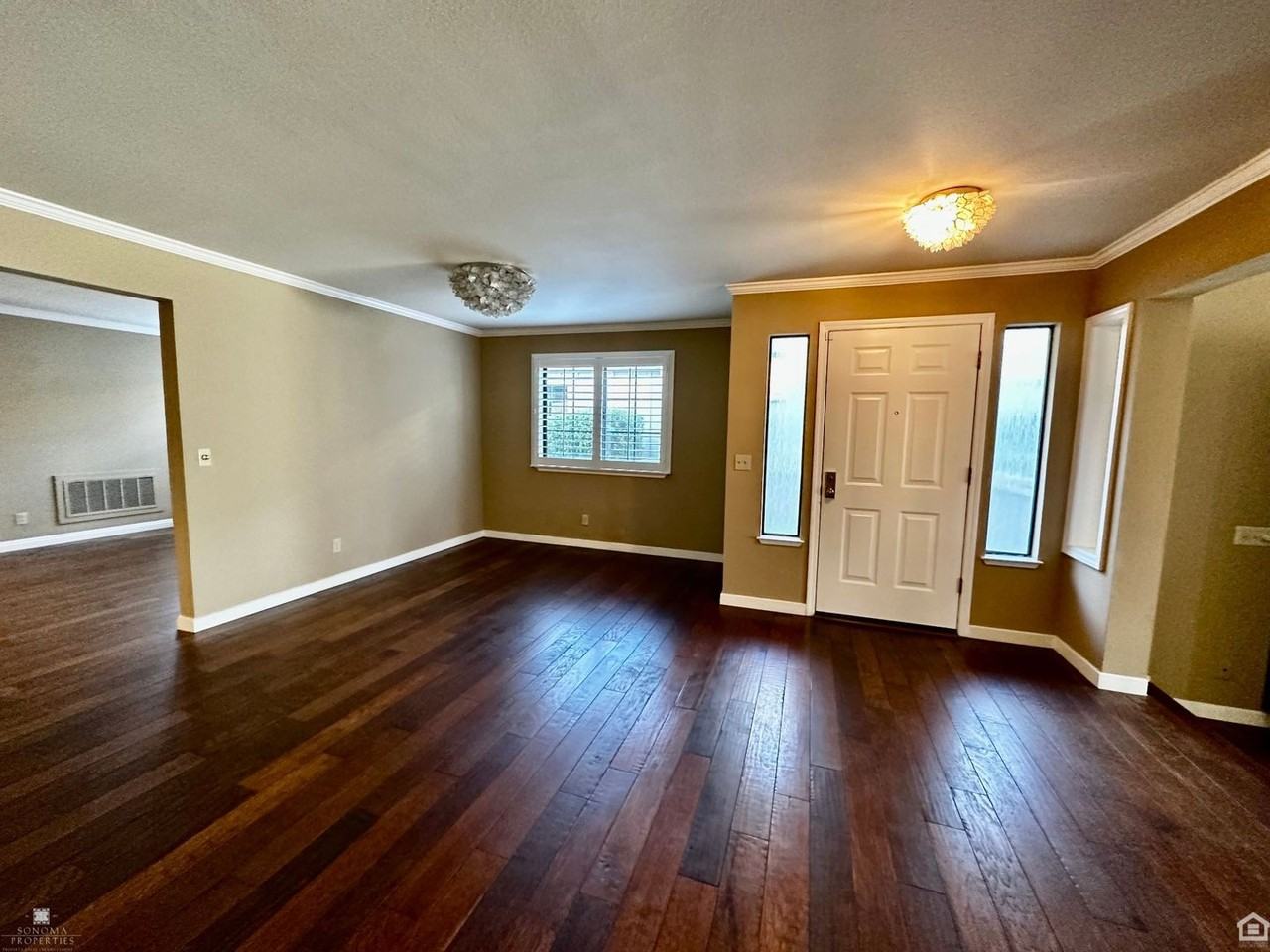 18404 Yale Ct - Photo 6 of 23