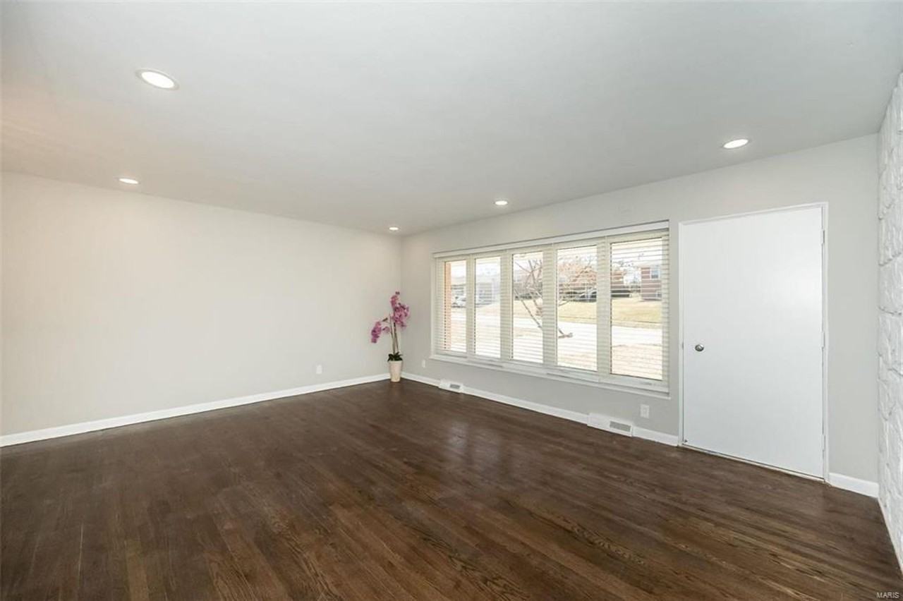 8900 Glenfield Ter - Photo 2 of 19