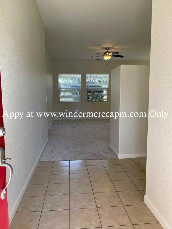 934 Trehowell Dr - Photo 3 of 30