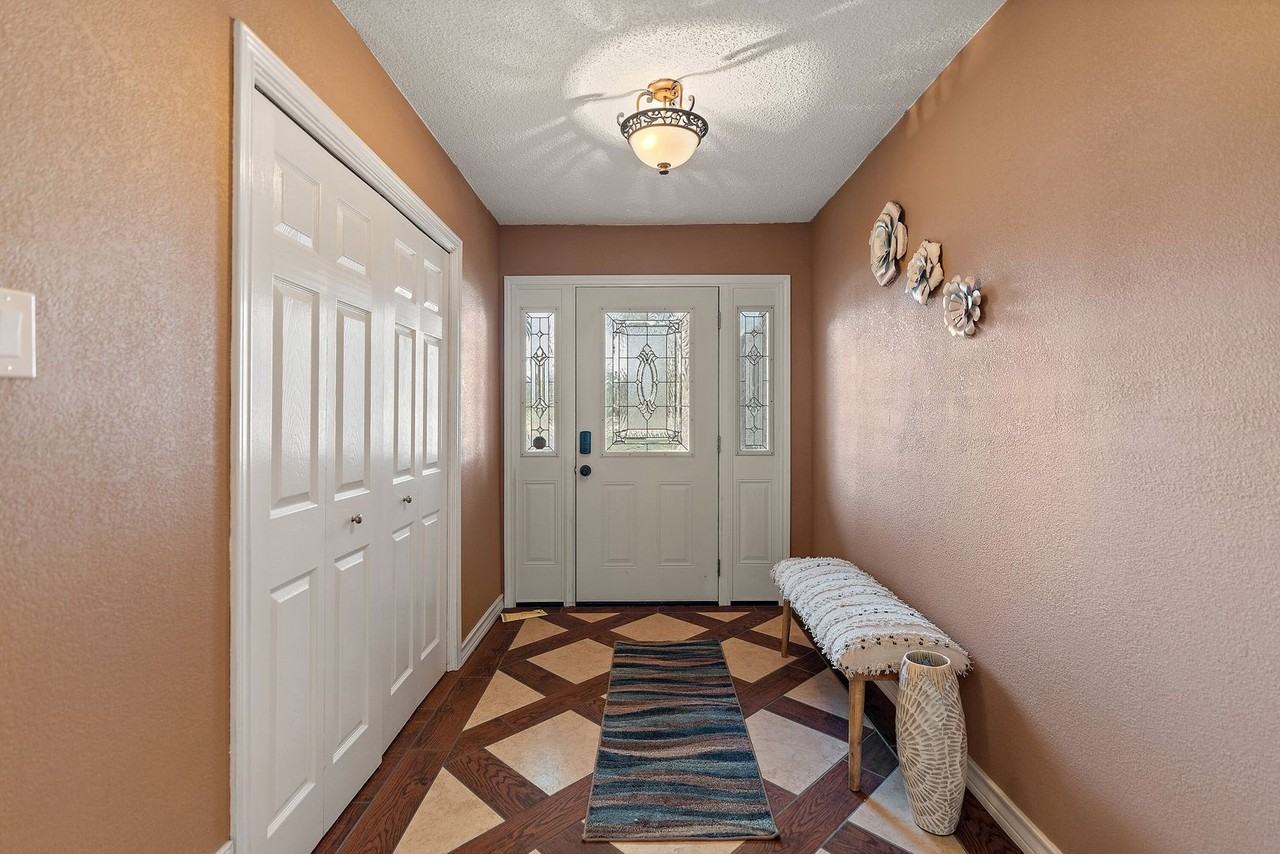 2403 N Carrier Pkwy - Photo 2 of 32