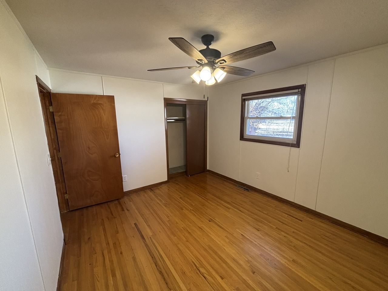 3300 W 8th St N #NA - Photo 7 of 24