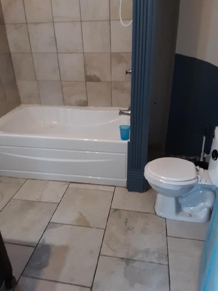 308 W 7th St - Photo 2 of 6