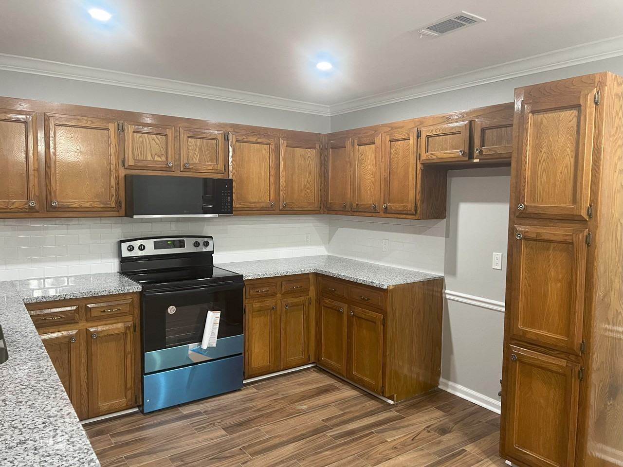 1719 Tallwood Dr #NA - Photo 4 of 18