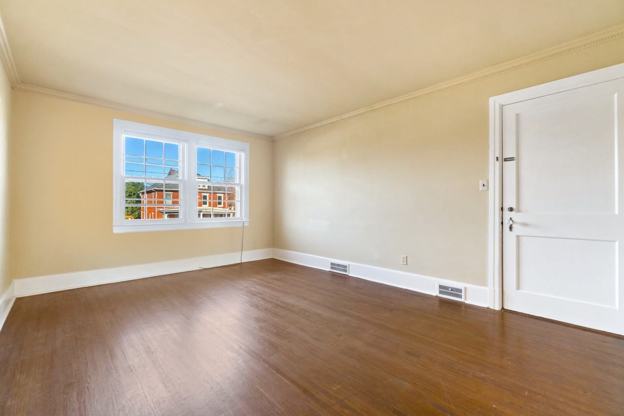 920 N Market St #2 - Photo 7 of 21