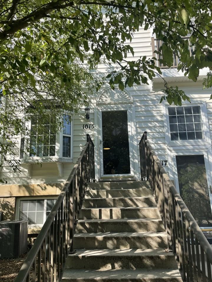 1015 Maiden Ln #10 - Photo 3 of 16