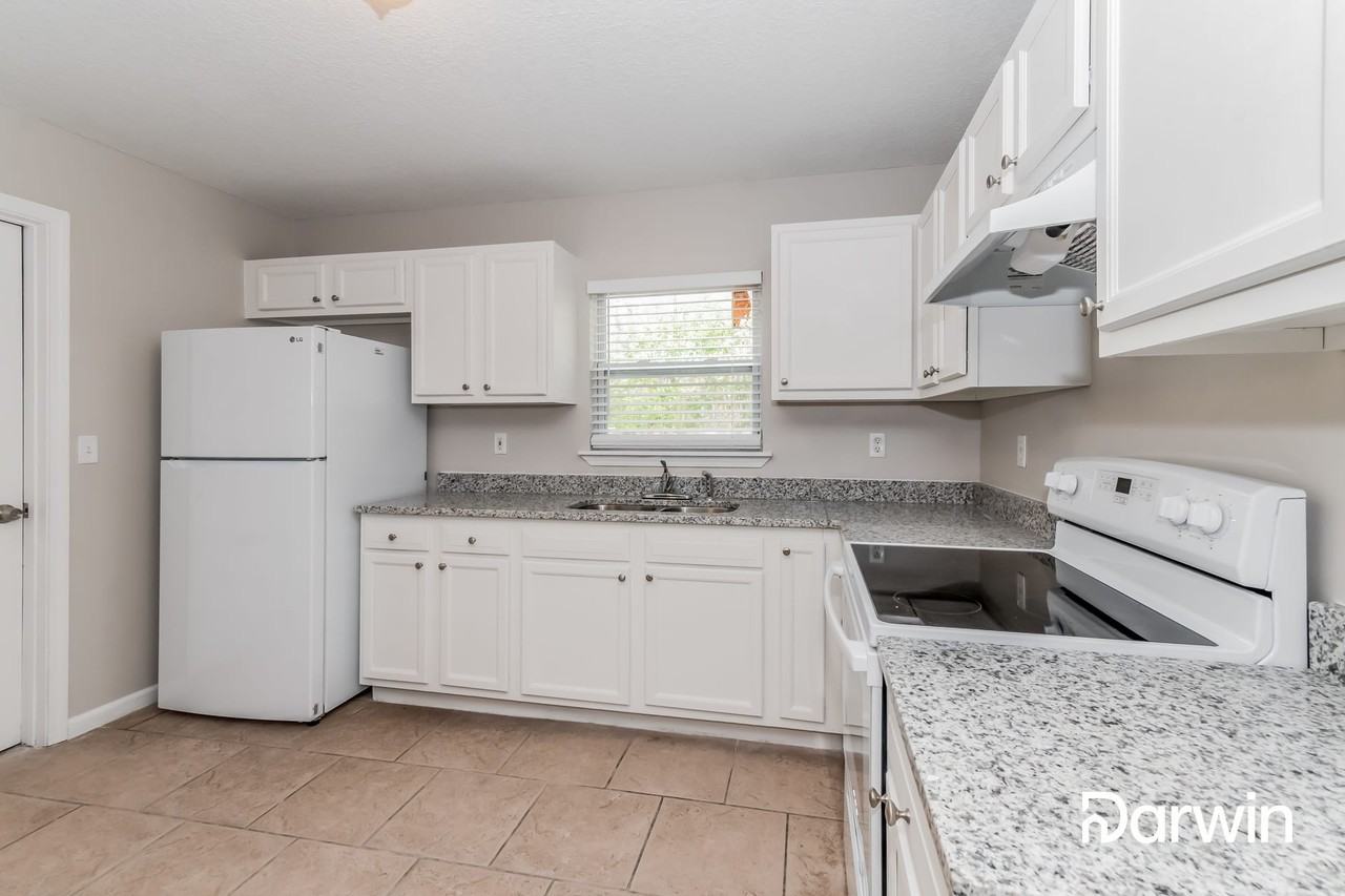 4436 Kenndle Rd - Photo 3 of 15