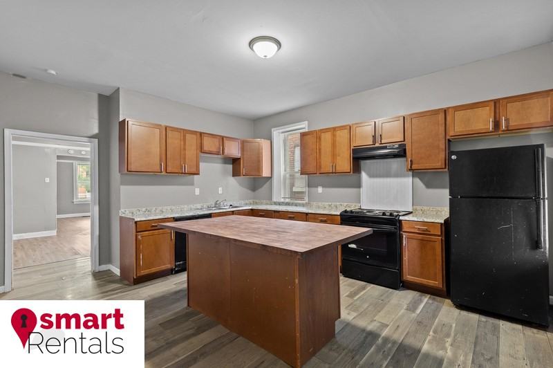 3705 Minnesota Avenue - Photo 2 of 19