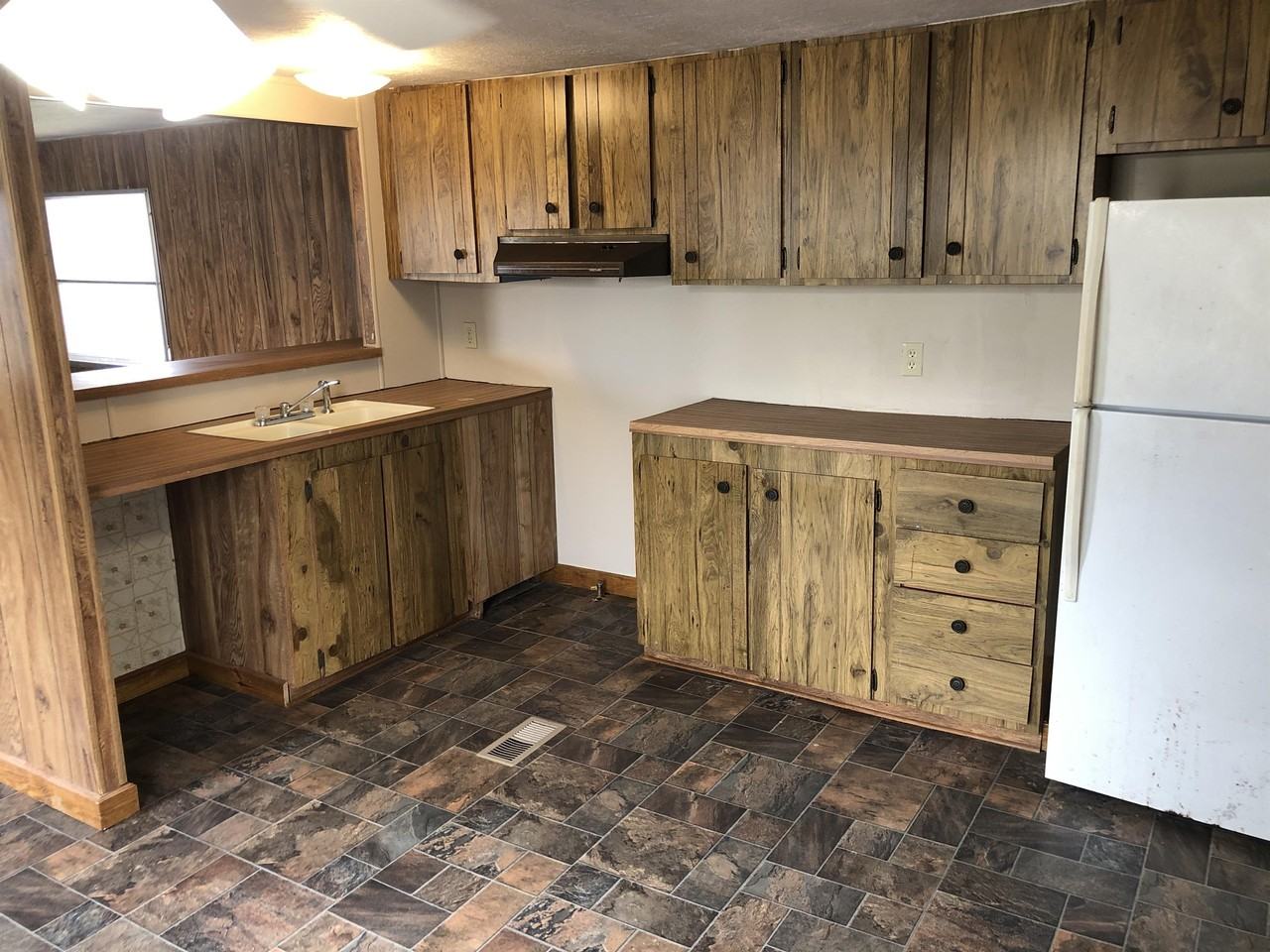 400 26th Street - Photo 2 of 14