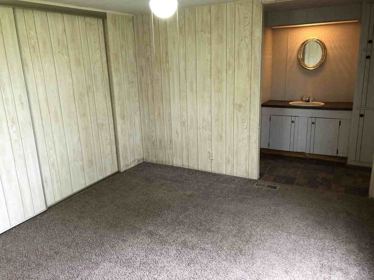 400 26th Street - Photo 4 of 14