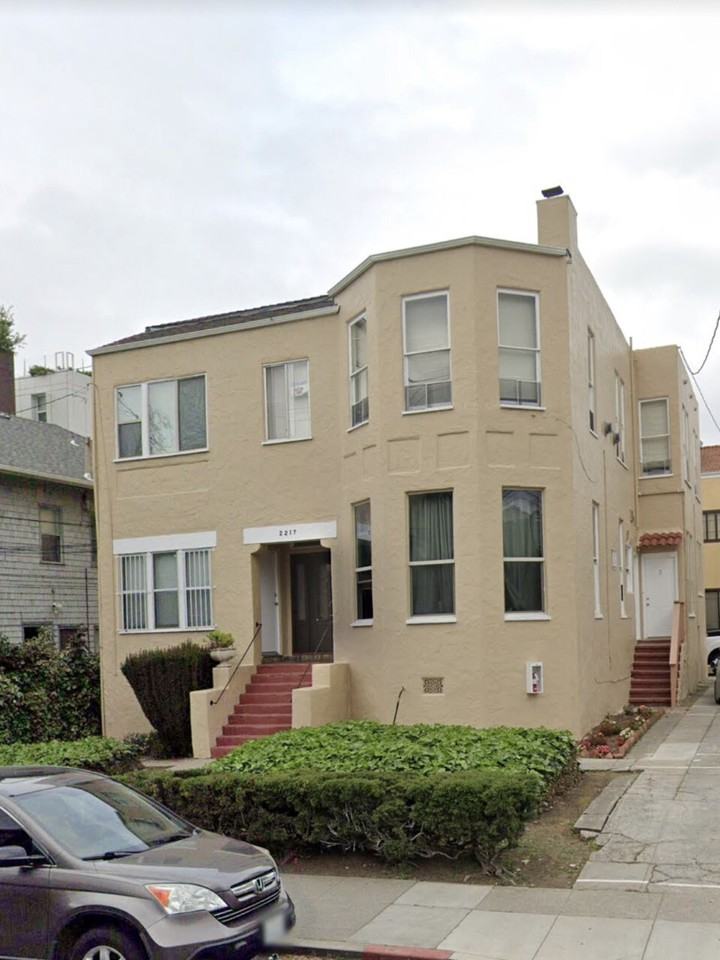 2217 Dwight Way - Photo 3 of 3