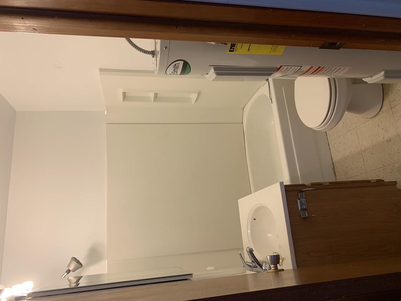 501 9th Ave SE Apt 3 - Photo 2 of 6