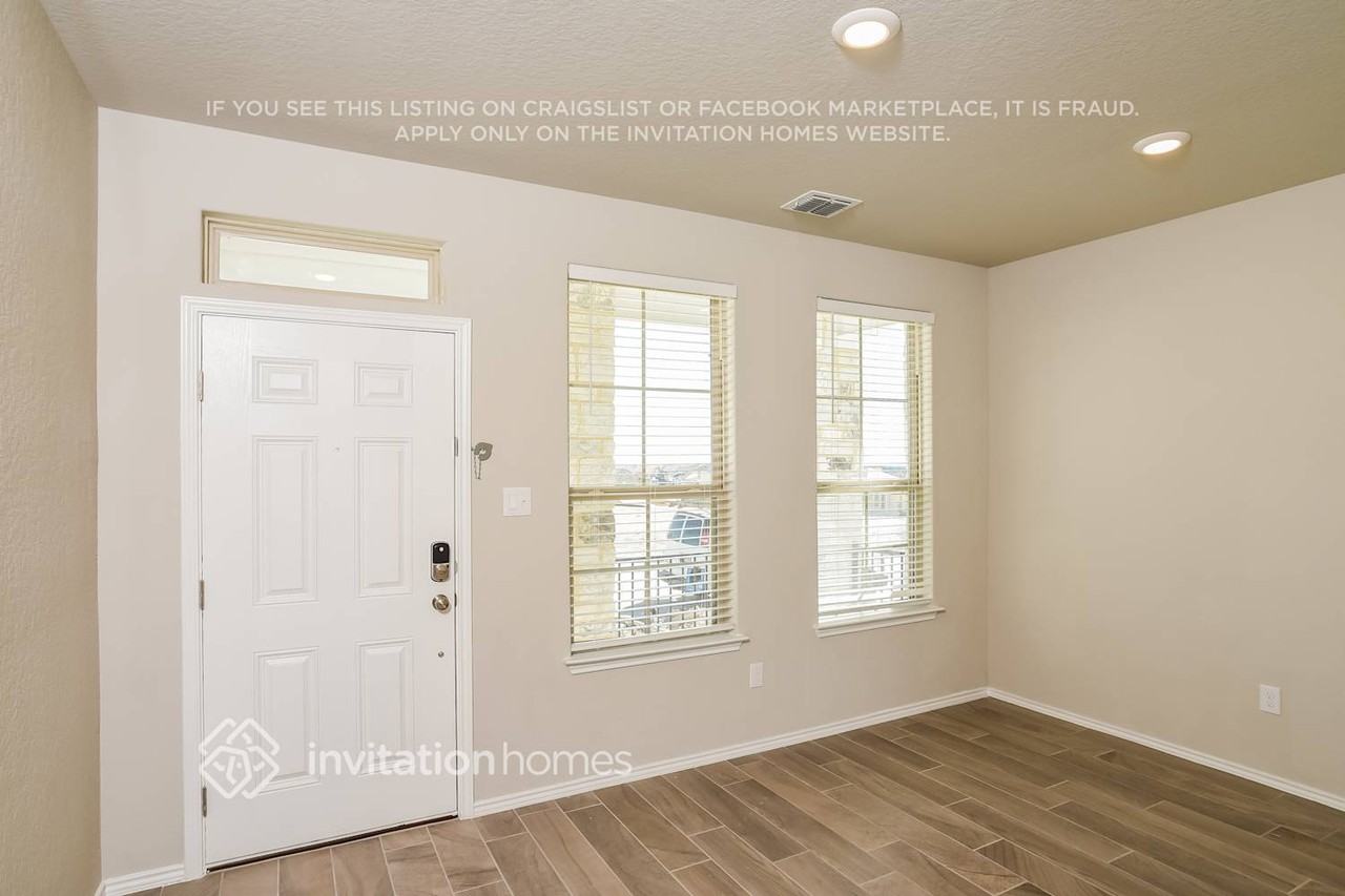 10529 Bricewood Park - Photo 2 of 16