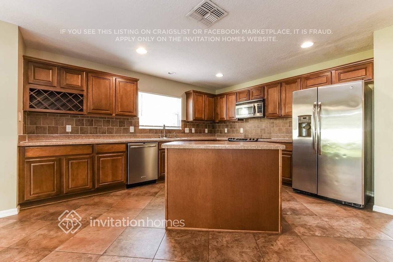 5032 Gandross Ln - Photo 7 of 18
