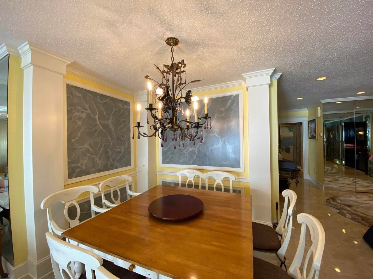 5000 Boardwalk #1615 - Photo 7 of 29