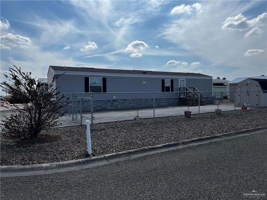 2503 Double Eagle Dr - Photo 3 of 15