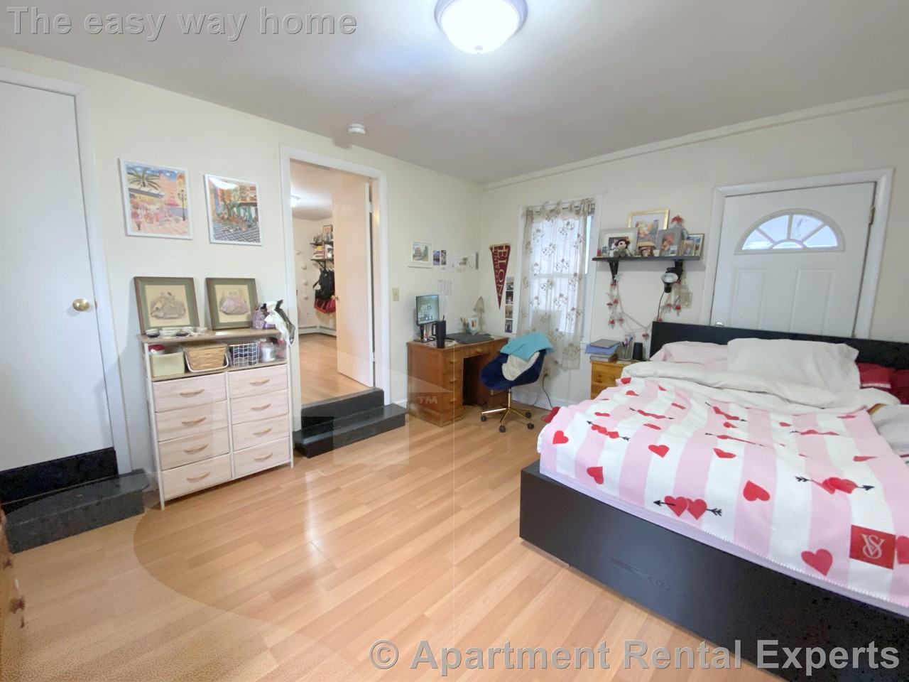 400 Franklin St #5 - Photo 5 of 10