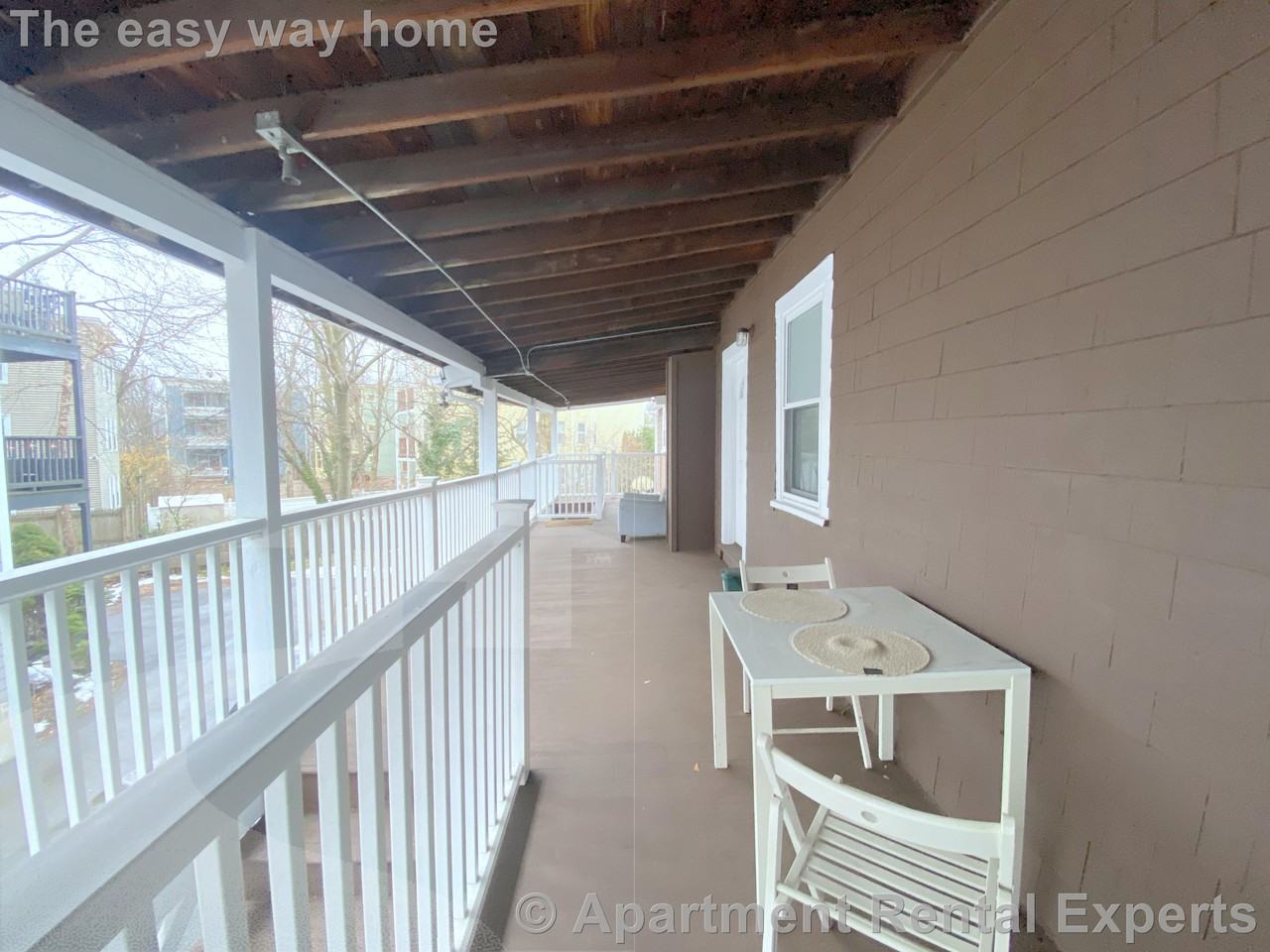 400 Franklin St #5 - Photo 7 of 10