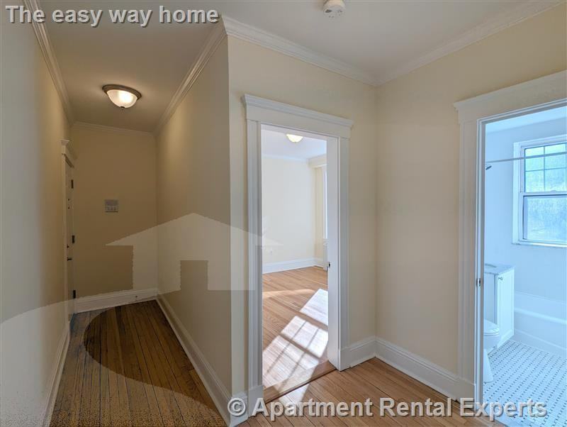 26 Chauncy St #8 - Photo 2 of 8