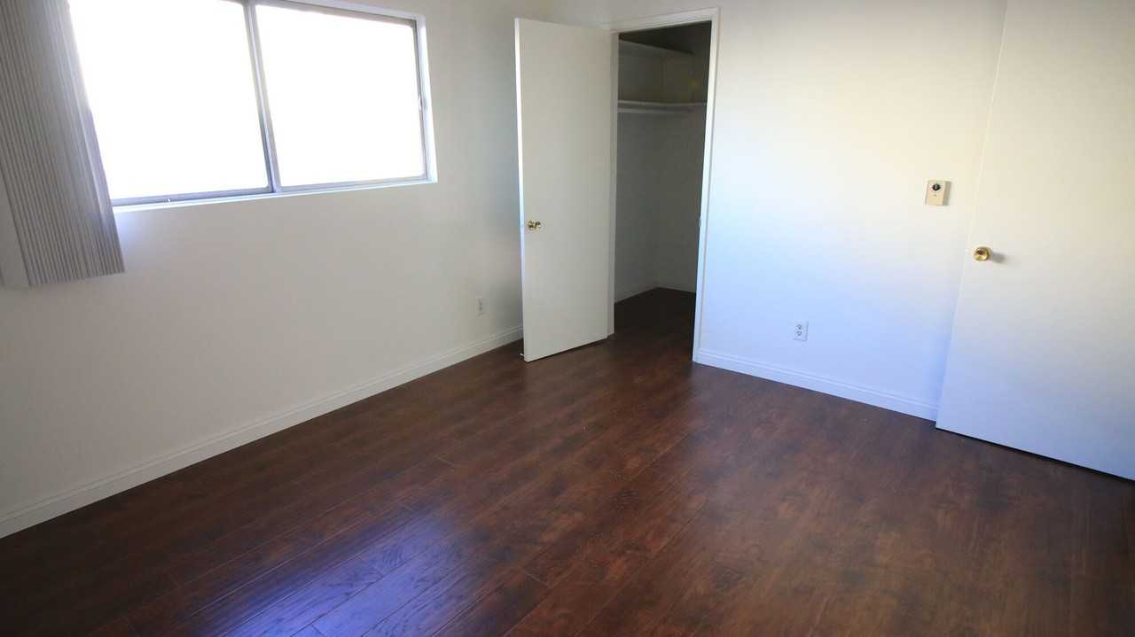 Regency - Photo 6 of 14