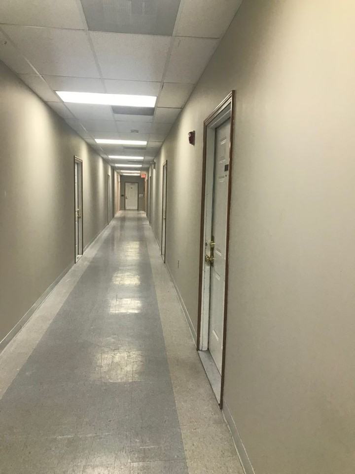 911 Massachusetts - Photo 3 of 12