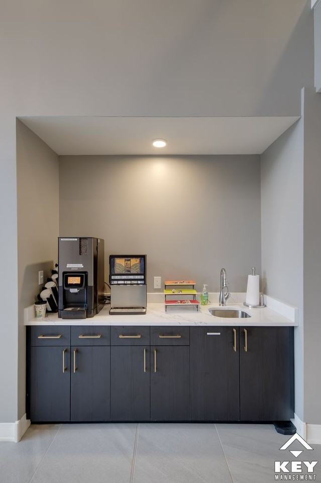 Uptown Landing - Photo 5 of 24