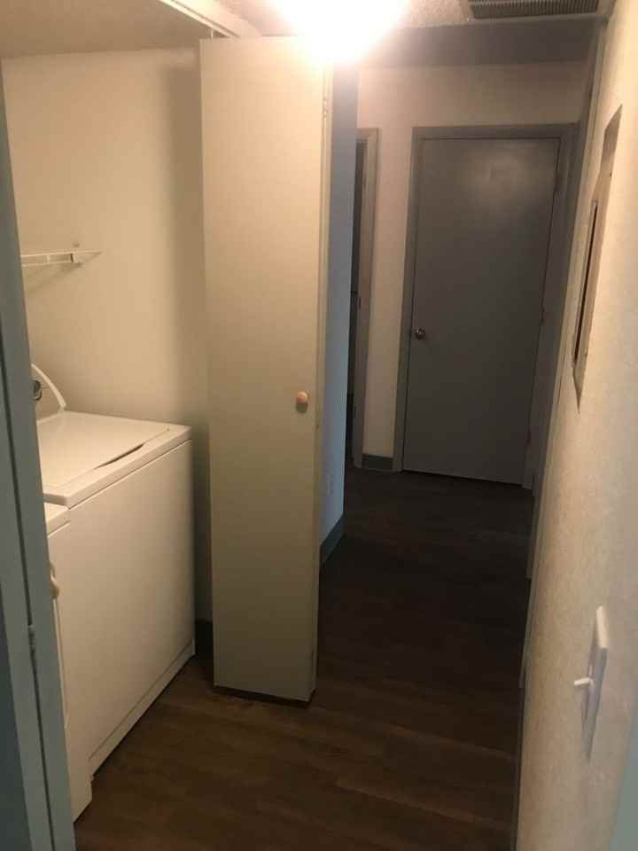 Regents Court Apartments - Photo 4 of 29