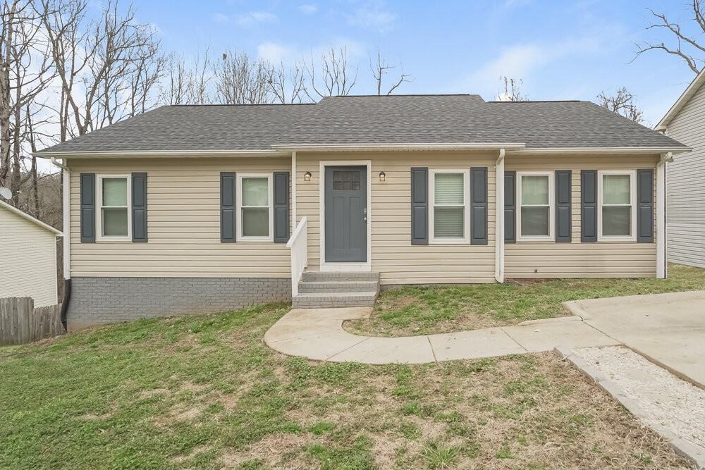 2428 Red Tip Dr Se - Photo 3 of 16