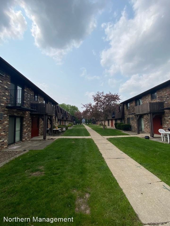 Western Adobe - Photo 6 of 21