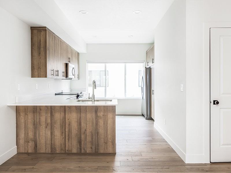 23 Views - Photo 2 of 32