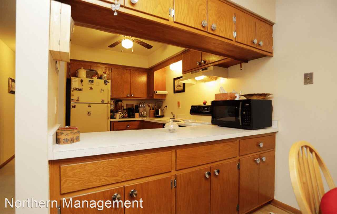 Colonial Manor Apartments - Photo 4 of 11