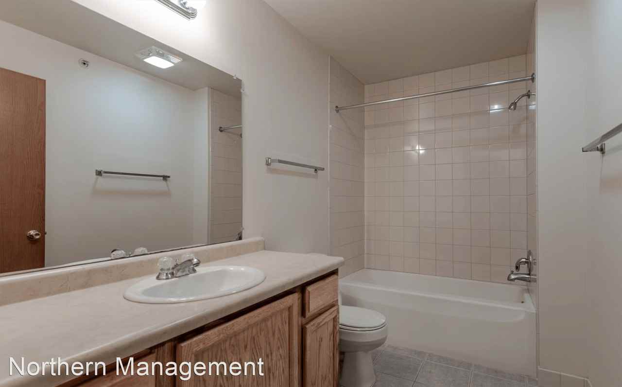 Colonial Manor Apartments - Photo 6 of 11