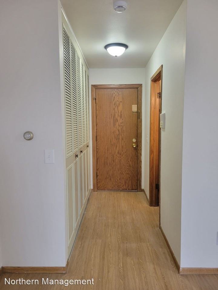 Heritage House Apartments - Photo 2 of 26