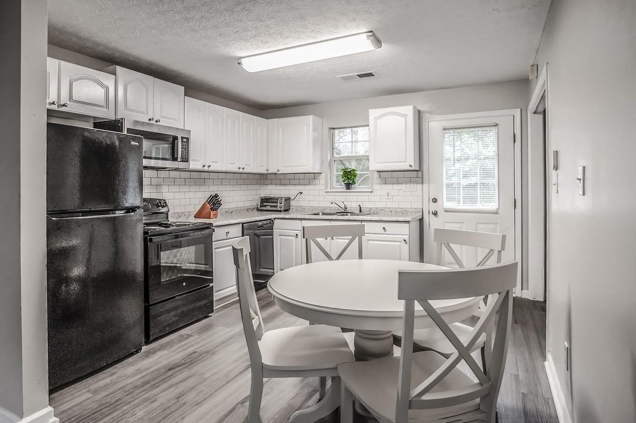 Venita Dr - Photo 4 of 12