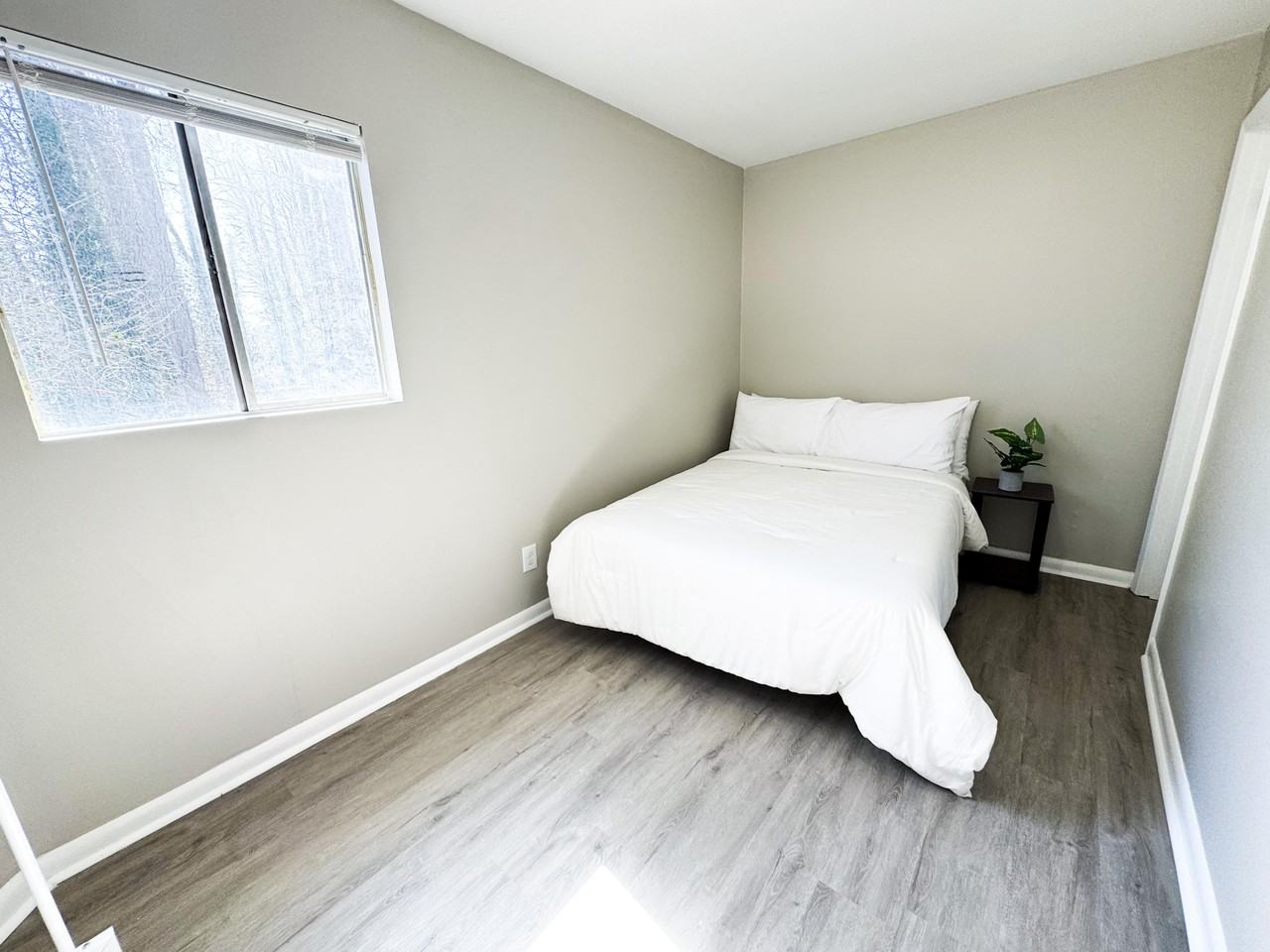 Boca Raton Dr - Photo 7 of 9