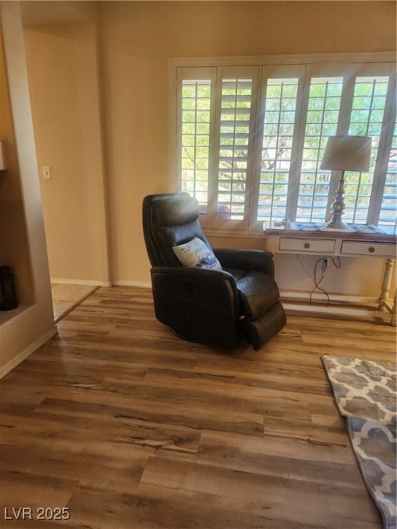 2570 Downeyville Ave - Photo 5 of 26