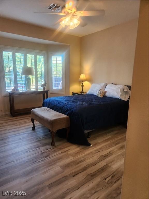 2570 Downeyville Ave - Photo 6 of 26