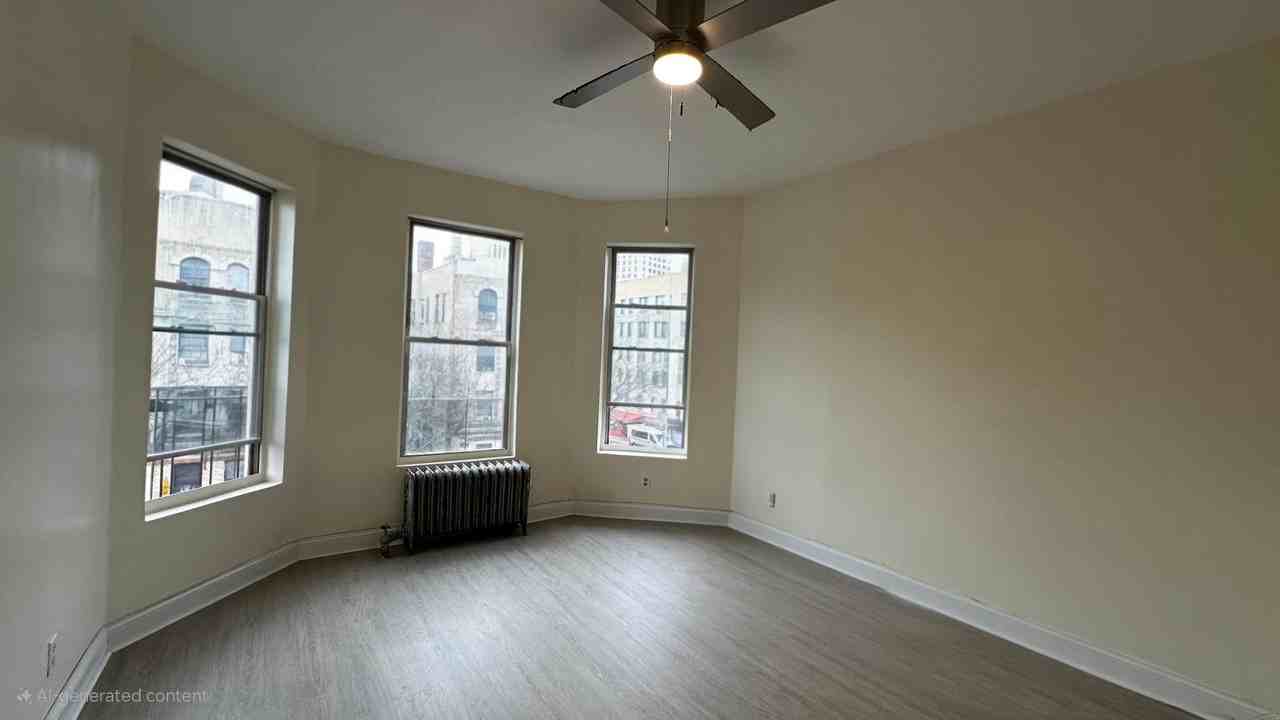 947 Avenue Saint John - Photo 3 of 18