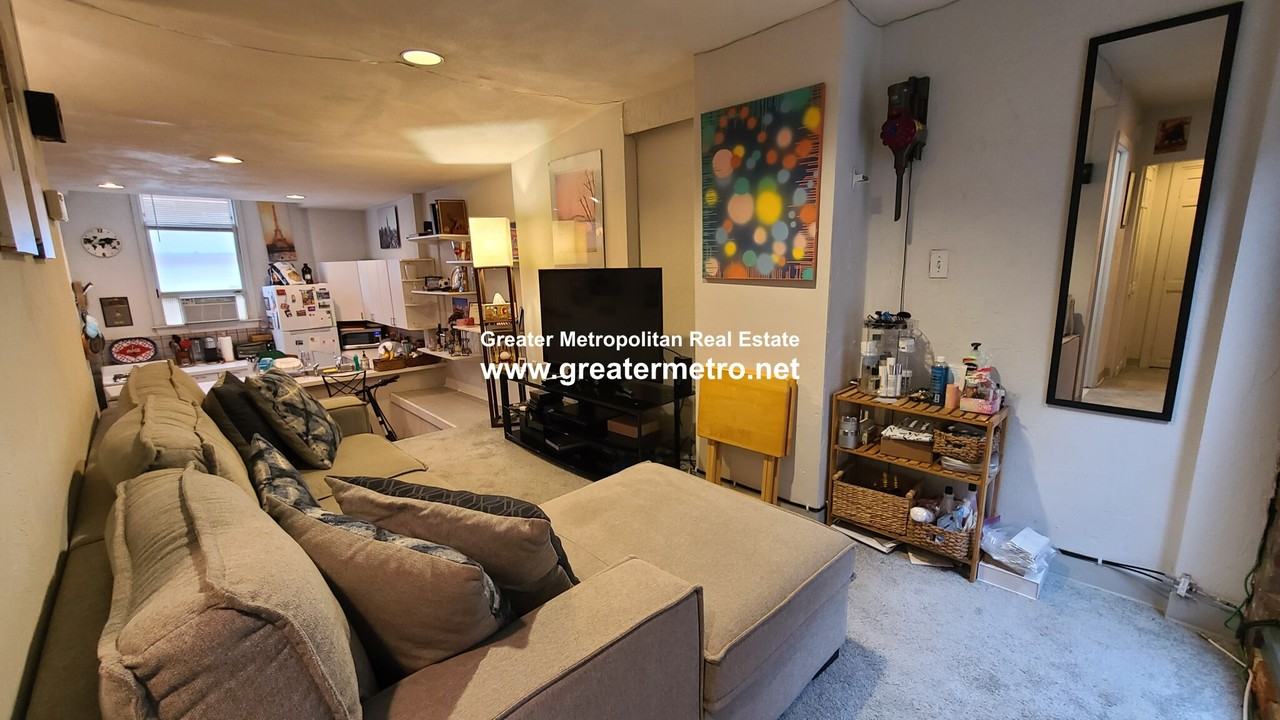 207 Salem St #1A - Photo 4 of 15