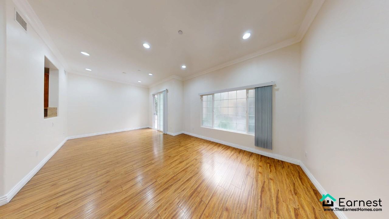 1027 W Angeleno Ave #108 - Photo 2 of 28