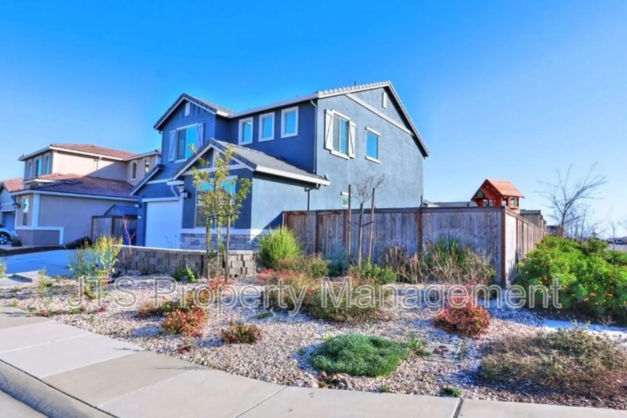 12800 Montbrook Way - Photo 3 of 50