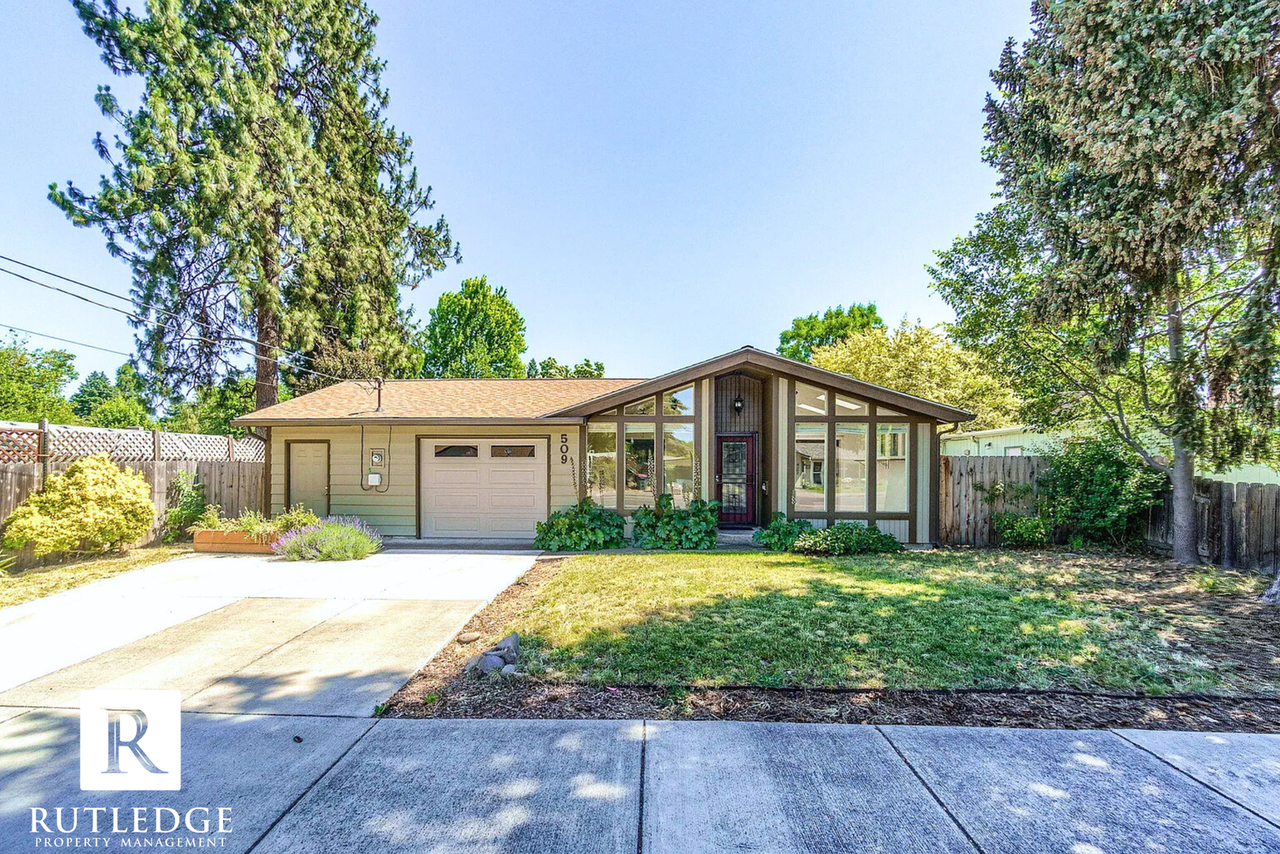 509 Holmes Ave - Photo 2 of 14