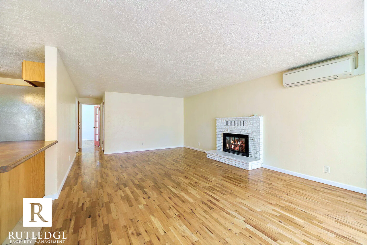 509 Holmes Ave - Photo 3 of 14