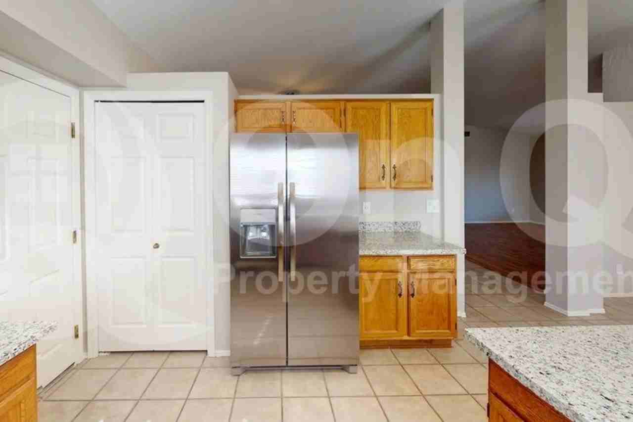 2167 W Ocelot Dr - Photo 3 of 12